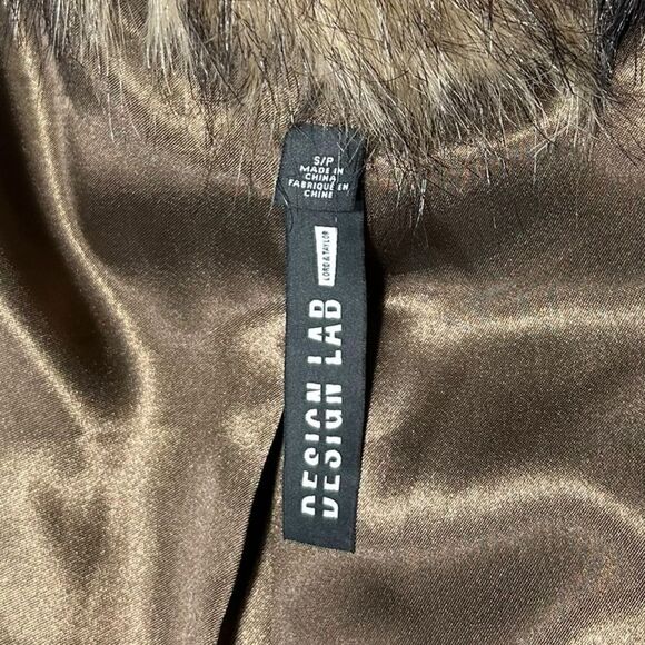 Design Lab Lord & Taylor Faux Fur Vest Tan and Brown Lined Fake Fur Vest Small - Picture 9 of 12